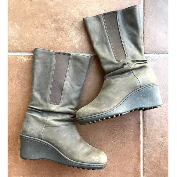 Keen Akita Mid-calf Leather Scrunchie Boots with Wedge Heels size 8 - Picture 2 of 10